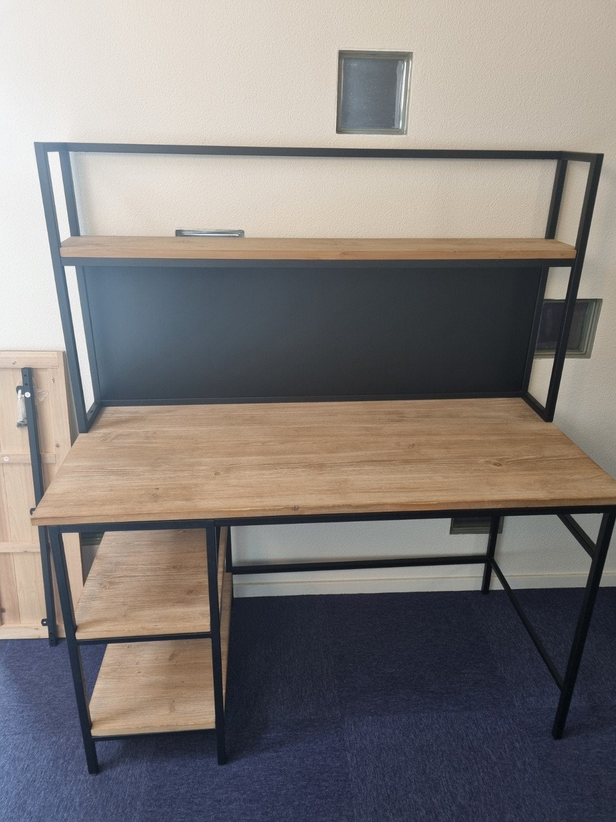 Industriele Bureau Met Planken, Huis en Inrichting, Bureaus, Ophalen, Gebruikt, Industrieel, Computerbureau