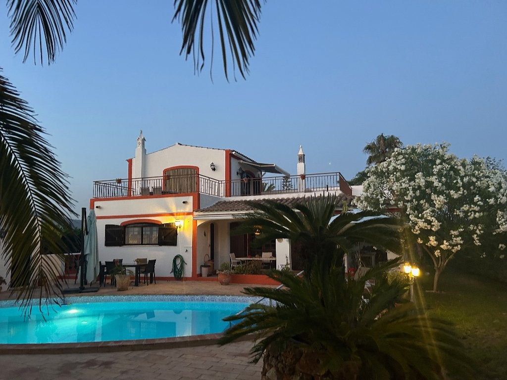 Last minute juli vakantievilla met zwembad te huur Algarve, Vakantie, Dorp, In bergen of heuvels, Algarve, Open haard