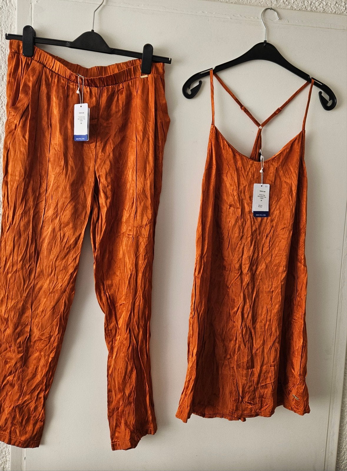 Cyell koperkleurige broek en jurk set - Maat 38, Cyell, Ophalen of Verzenden, Nieuw, Maat 38/40 (M)