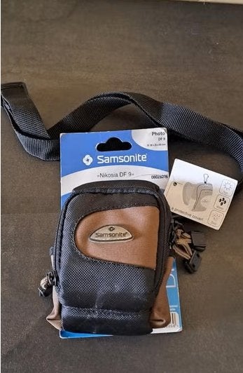 Samsonite Nikosia DF 9 cameratasje. Kan ook als portemonnee, Audio, Tv en Foto, Overige merken, Overige typen, Nieuw, Overige kleuren
