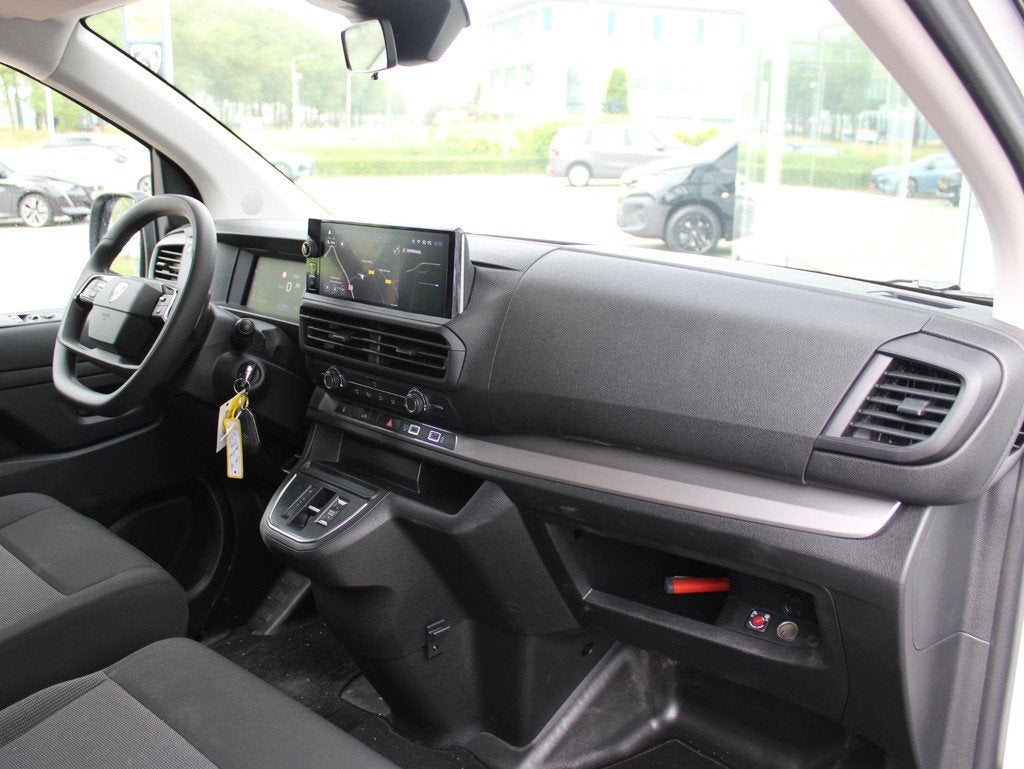 Peugeot e-Expert EV L2 75 kWh | Camera/Navi, 12 maanden, Gebruikt, 2027 kg, Wit