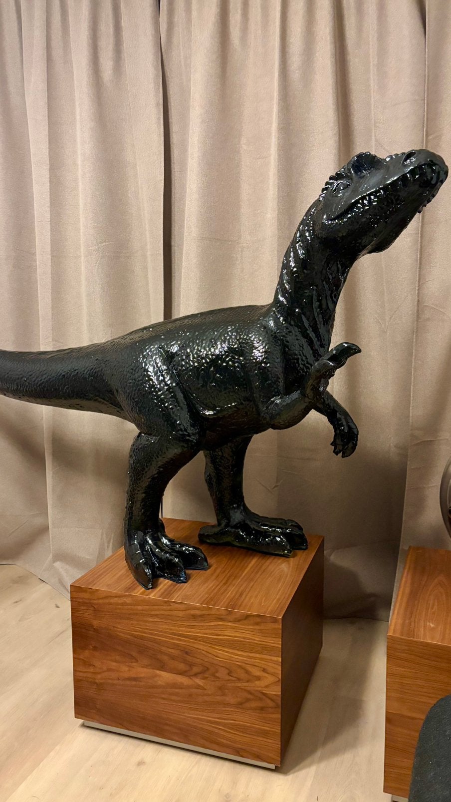 Grote polyester dinosaurus beeld, Antiek en Kunst, Ophalen