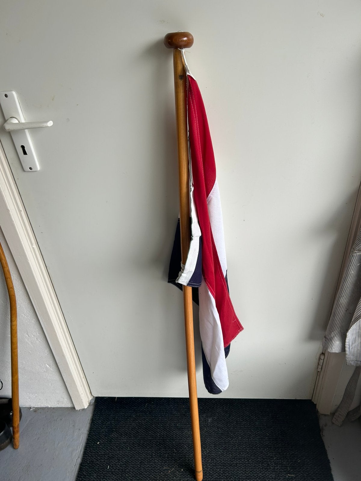 Vlaggenstok met vlag voor de boot 1.25m lang, Watersport en Boten, Bootonderdelen, Ophalen of Verzenden, Gebruikt, Motorboot