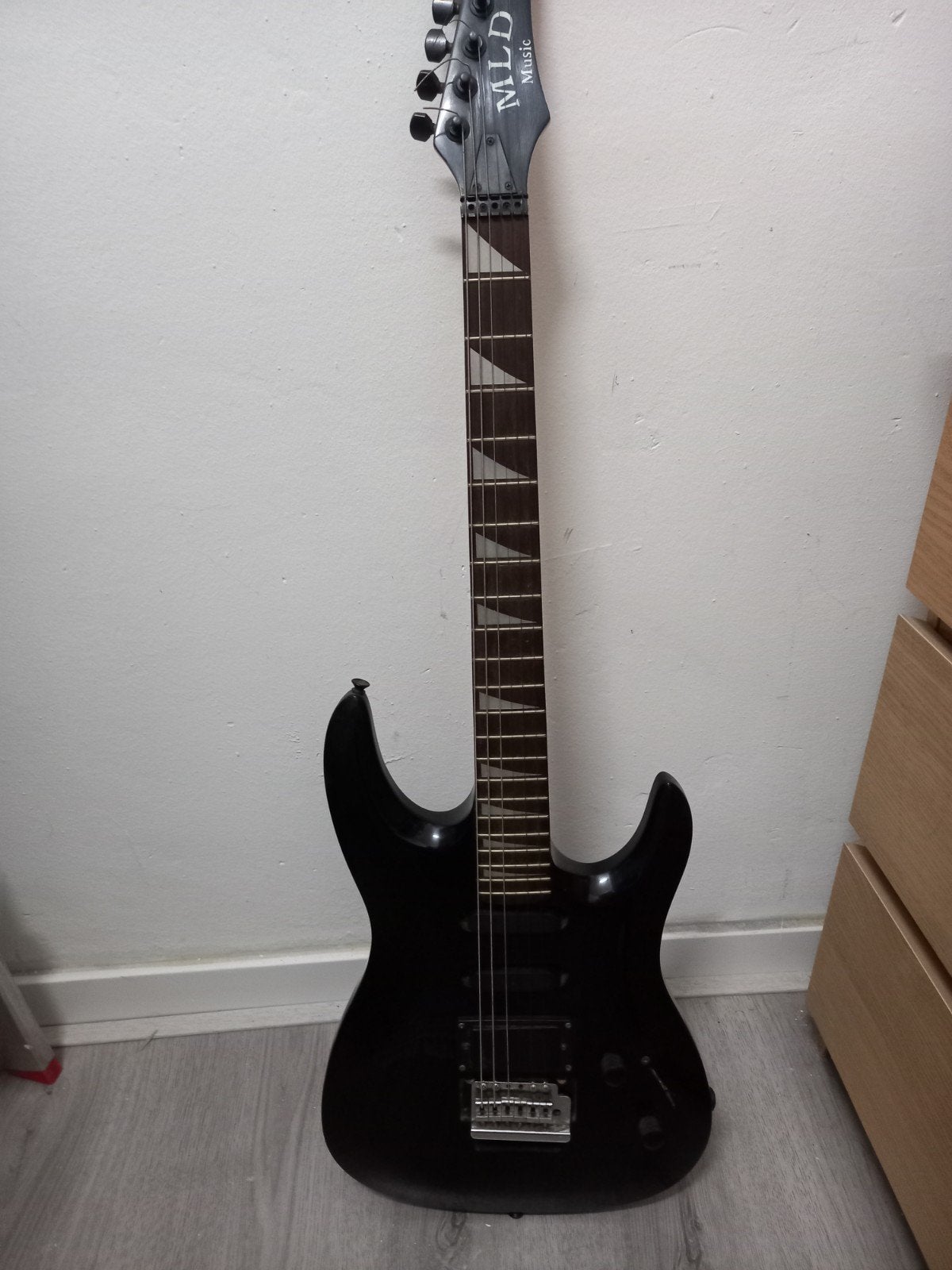 MLD Music elektrische gitaar, zwart, Muziek en Instrumenten, Ophalen of Verzenden, Gebruikt, Solid body, Overige merken