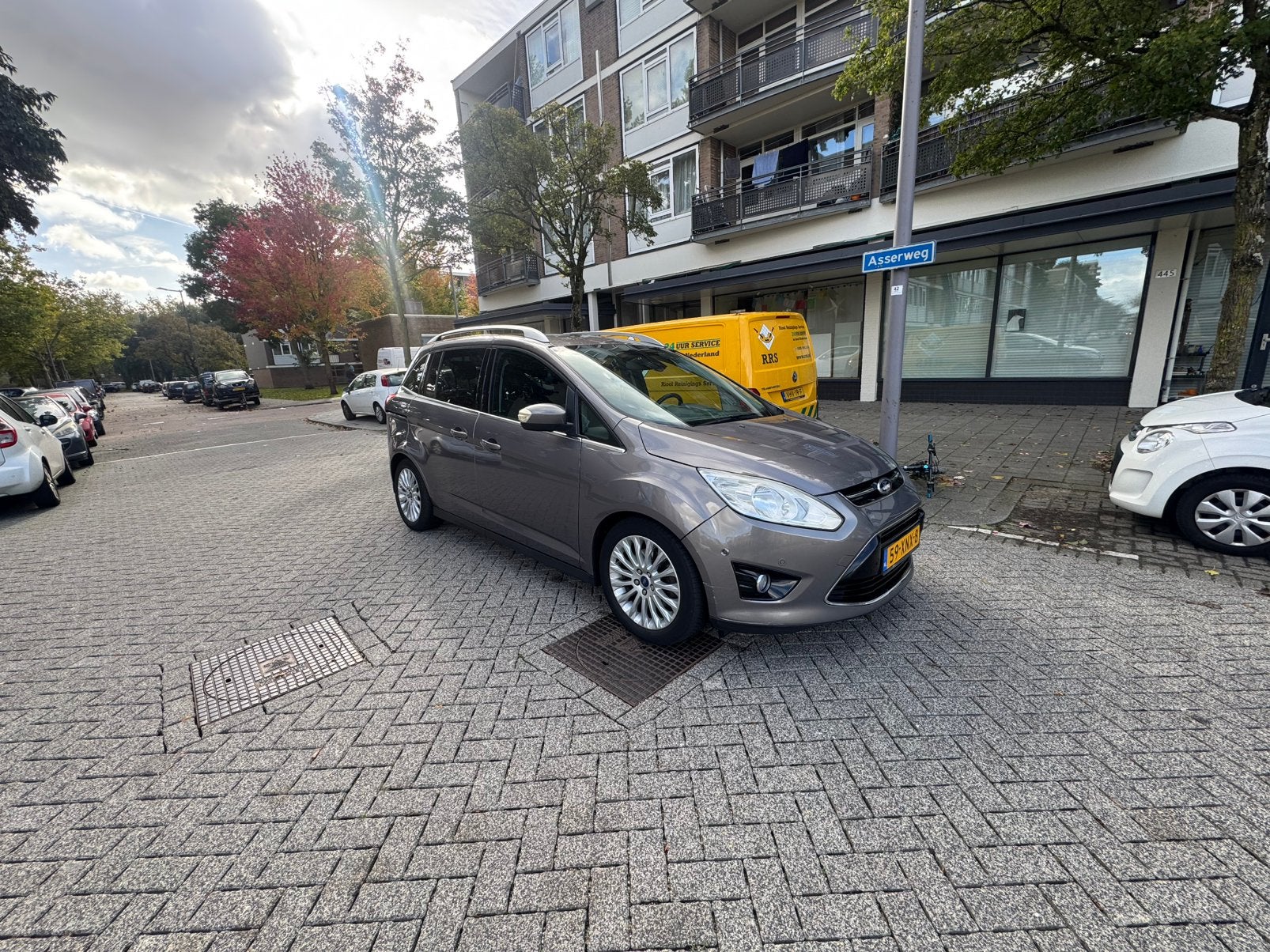 Ford Grand C-Max 1.6 Tdci 85KW 2012 Bruin, 4 cilinders, 7 stoelen, Origineel Nederlands, 115 pk