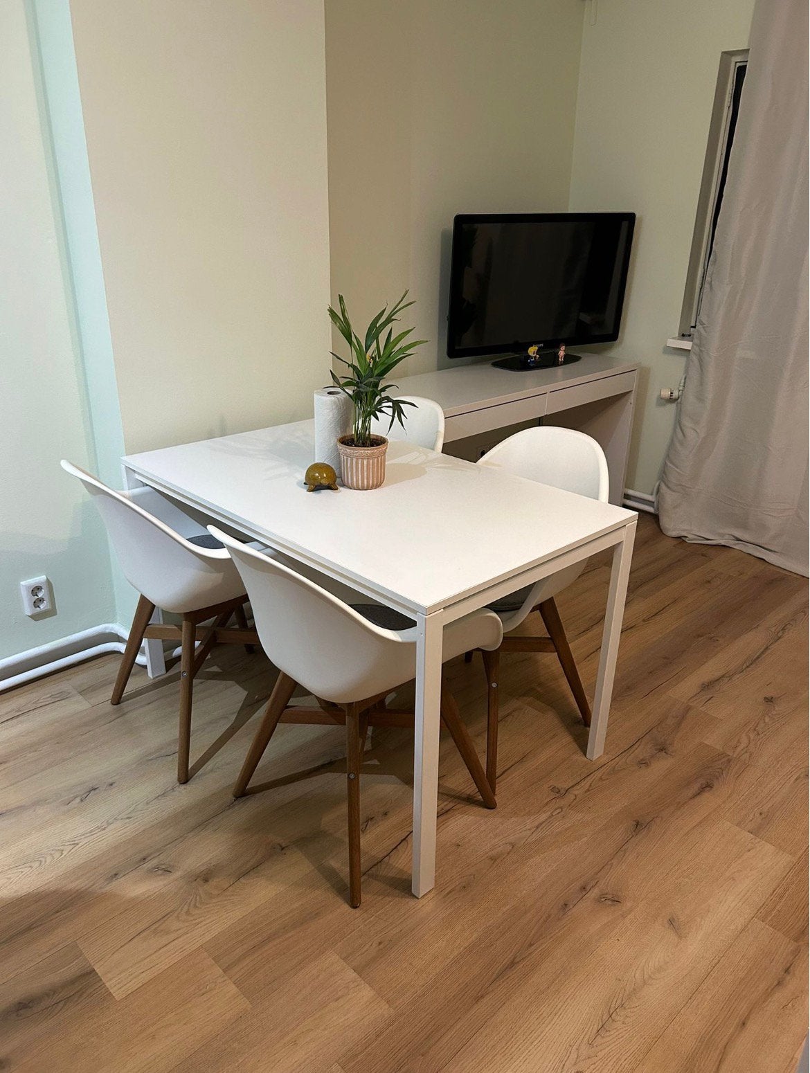 Kuipstoelen, Huis en Inrichting, Stoelen, Ophalen of Verzenden, Zo goed als nieuw, Wit