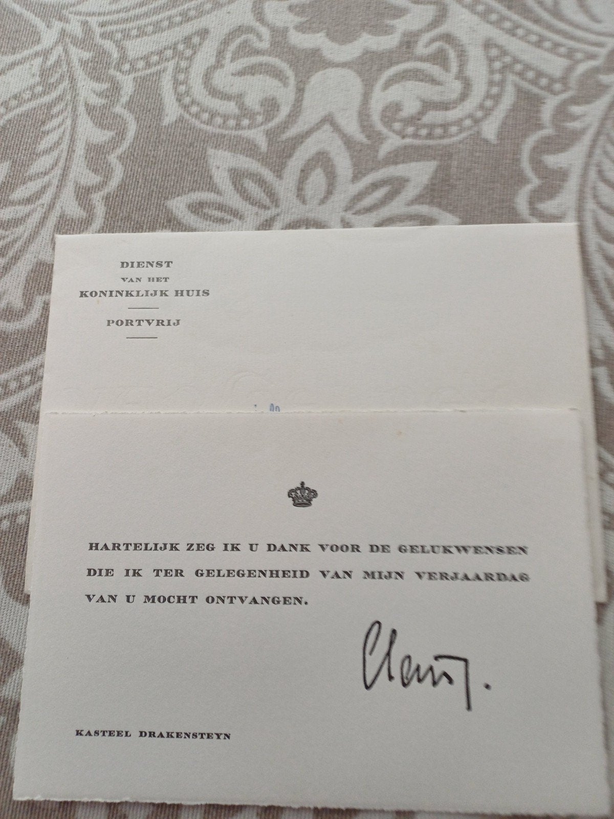 KON HUIS Bedank kaart van Prins Claus met echte handtekening, Verzamelen, Koninklijk Huis en Royalty, Ophalen of Verzenden, Zo goed als nieuw
