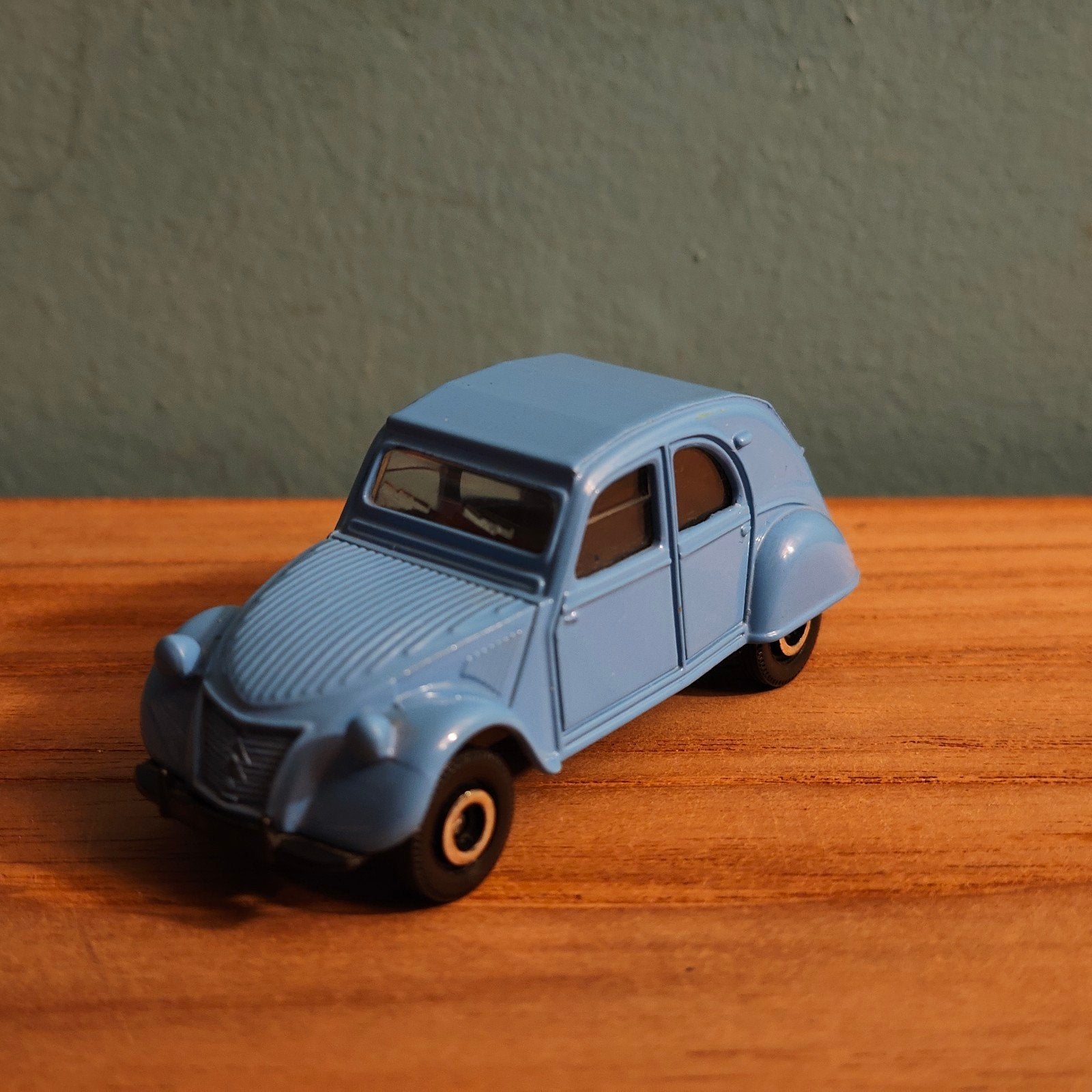 corgi Citroën 2CV blauw 1:64, Ophalen of Verzenden, Zo goed als nieuw, Auto