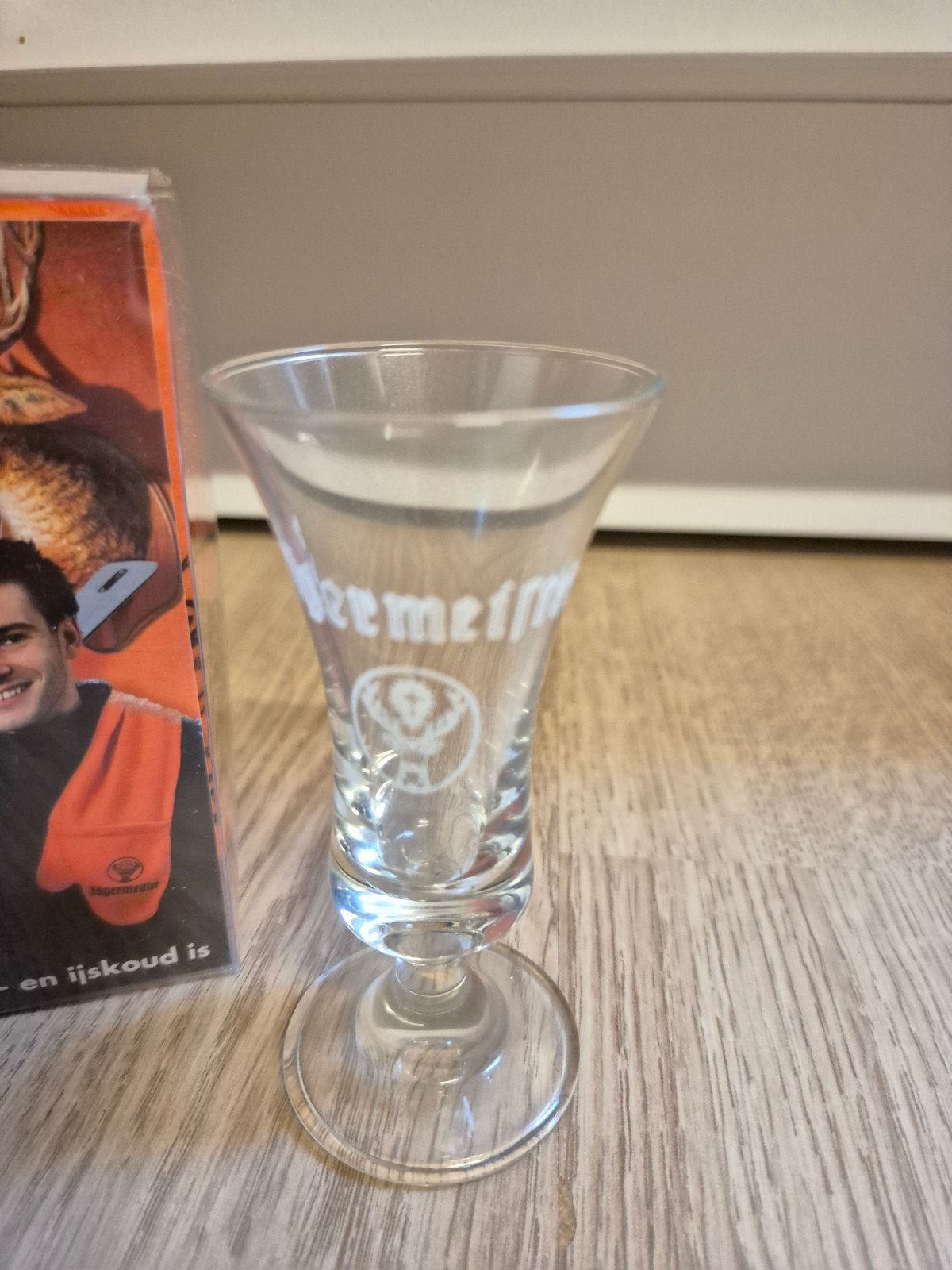 Jagermeister glaasje en wanten sjaal, Ophalen of Verzenden