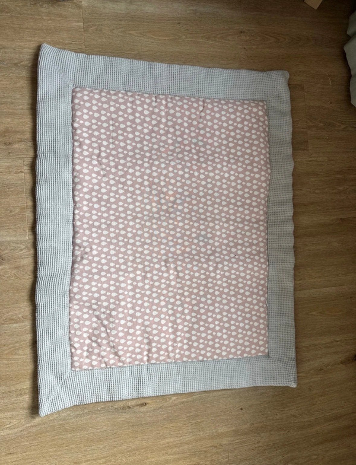 Boxkleed met wafelstof rand en stippenpatroon, Ophalen of Verzenden, Gebruikt
