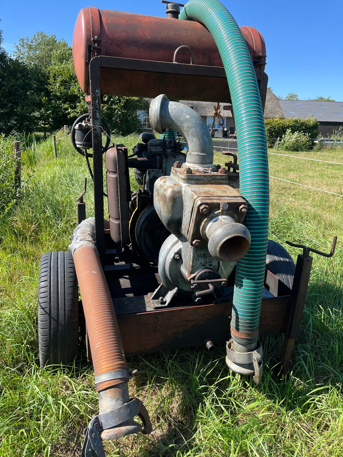 Mobiele waterpomp met Hatz-dieselmotor, Ophalen