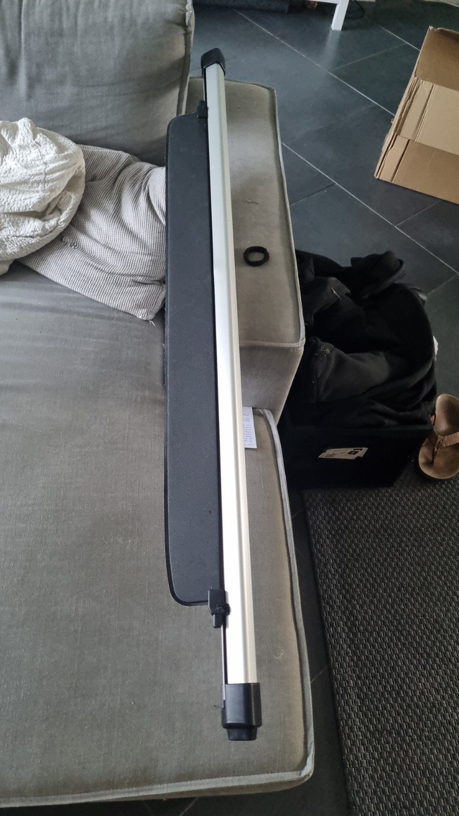 Rolhoes Hoedenplank Mitsubishi Outlander PHEV, Ophalen