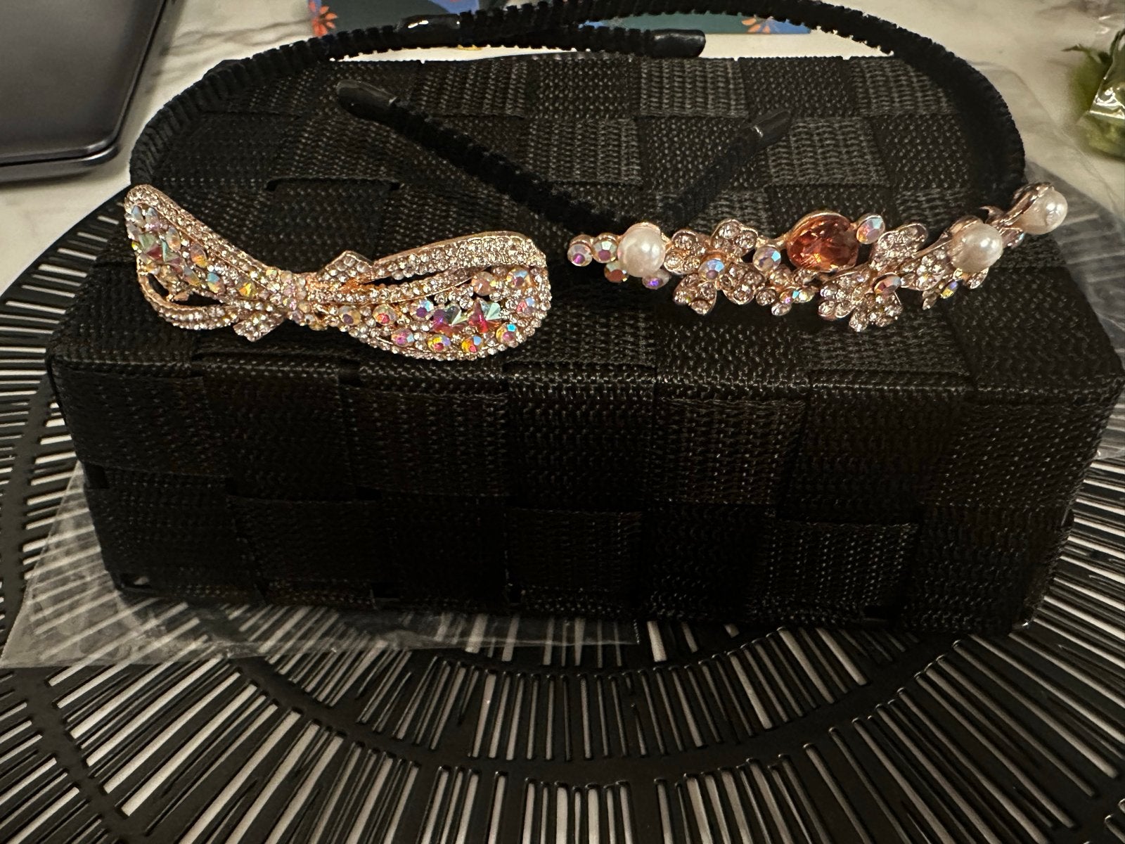 Haarbanden diadeem nieuw met steentjes - laatste 2 stuks, Sieraden, Tassen en Uiterlijk, Overige Accessoires, Ophalen of Verzenden