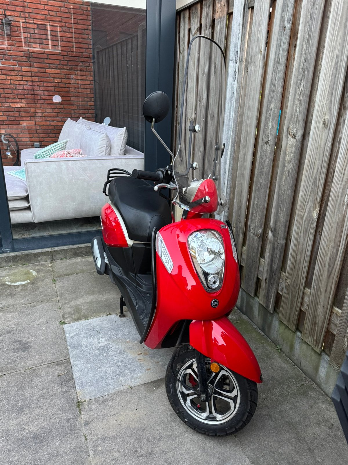 SYM Mio 50 | 2018, Fietsen en Brommers, Zo goed als nieuw, Benzine, 50 cc, Maximaal 25 km/u