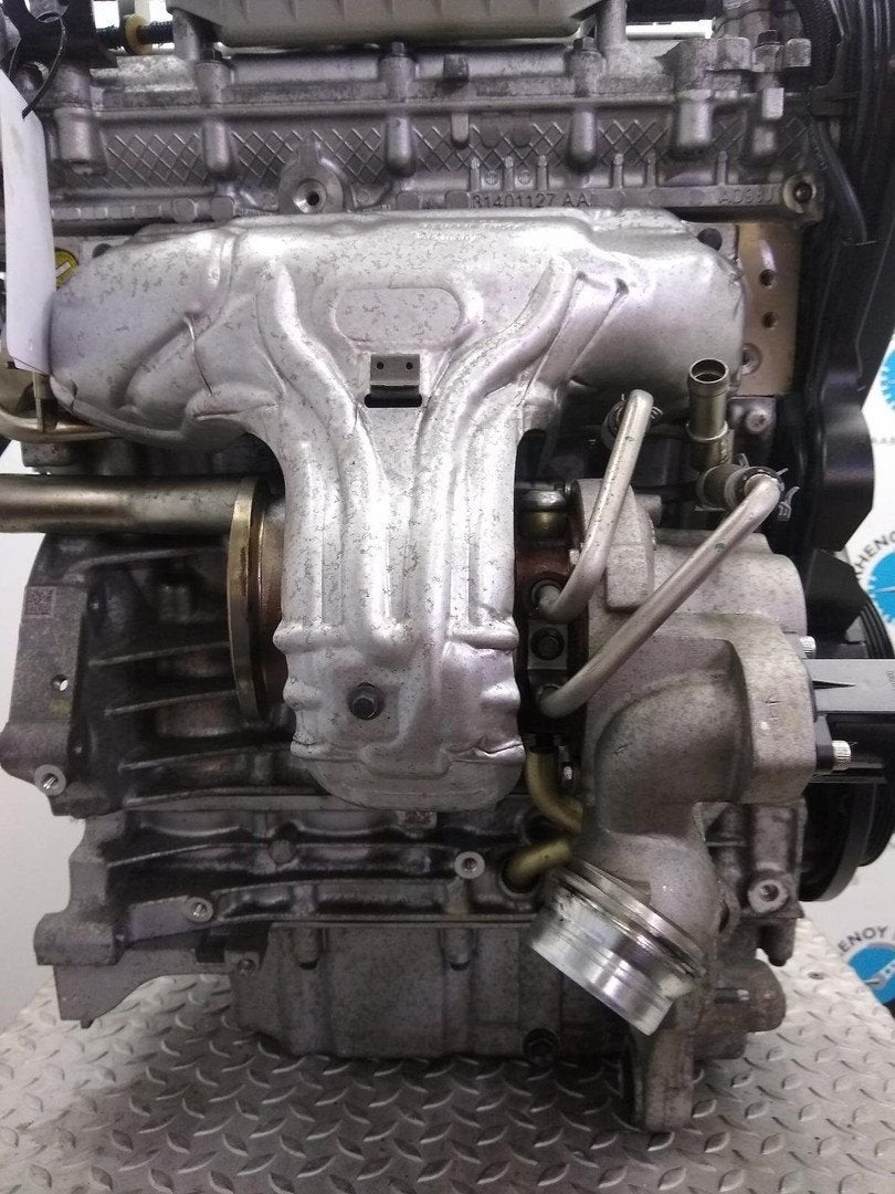 VOLVO V40 TURBO 2018, Gebruikt, -, -, Ophalen of Verzenden