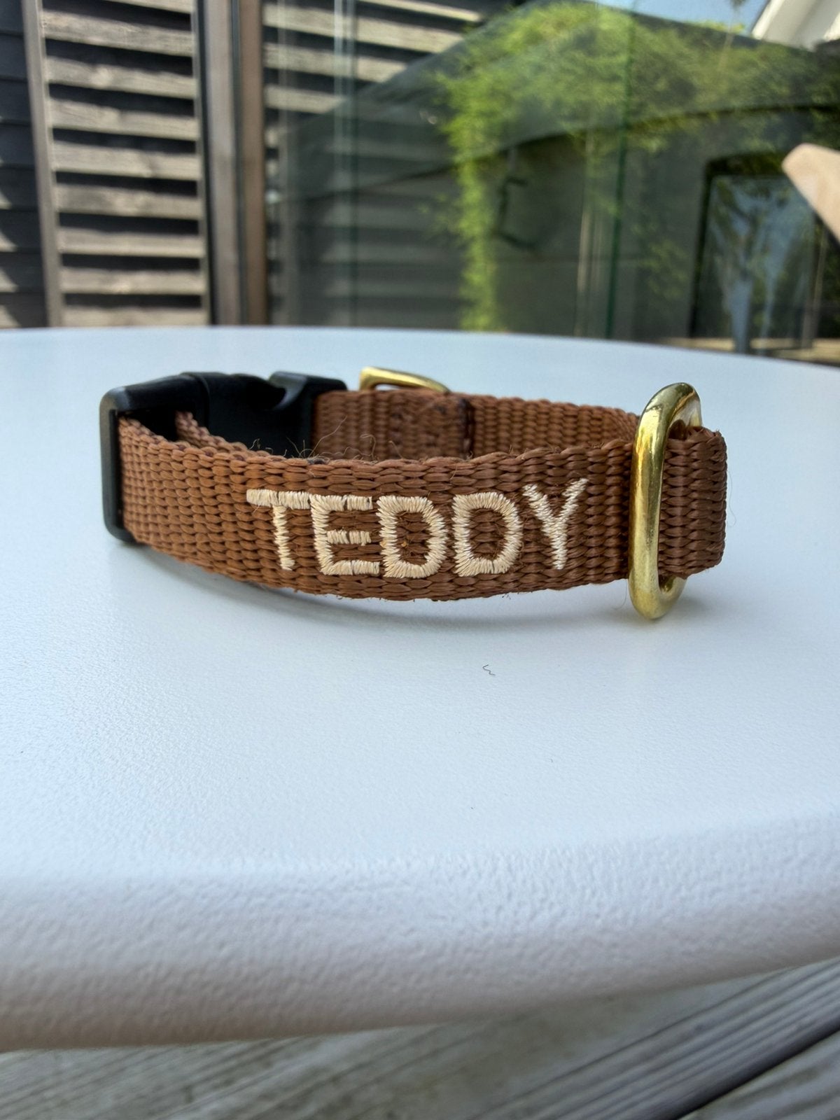 Charlie&Jones puppy halsband bruin met naam Teddy, Ophalen of Verzenden, Zo goed als nieuw