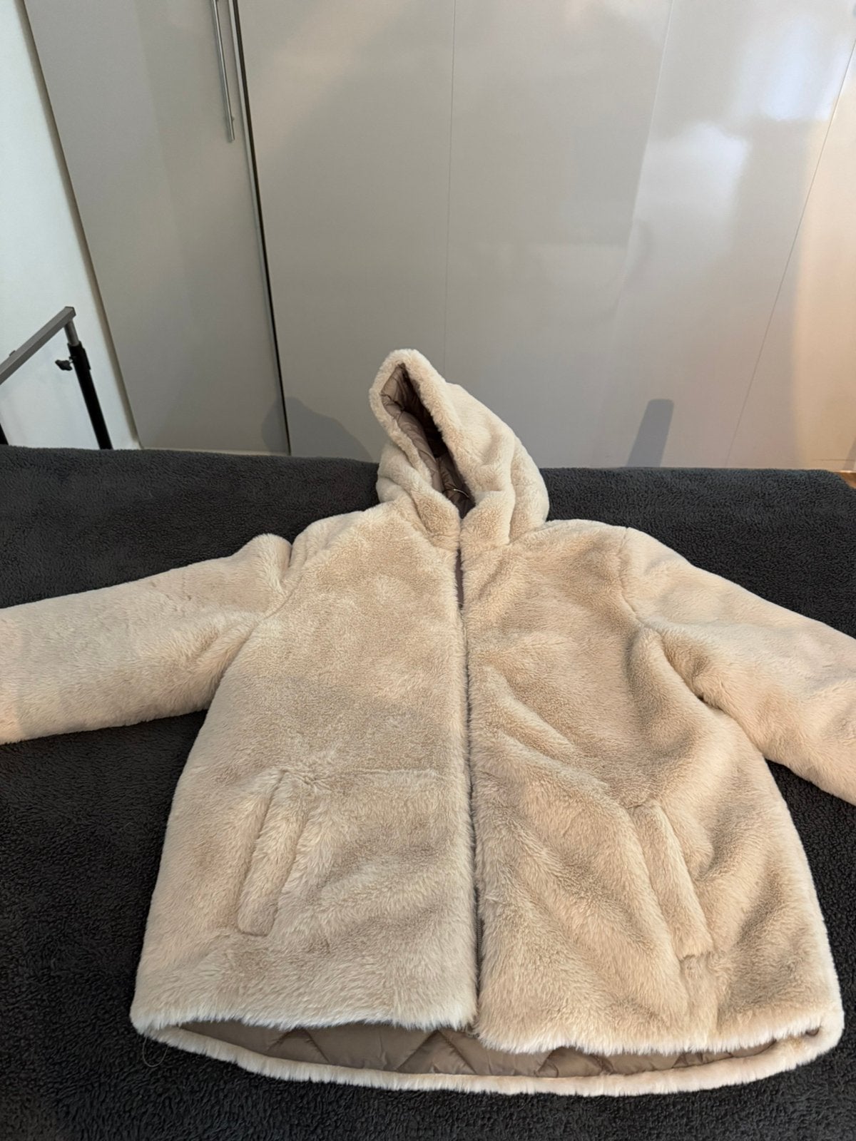 Winterjas, Ophalen of Verzenden, Zo goed als nieuw, Maat 42/44 (L), Beige
