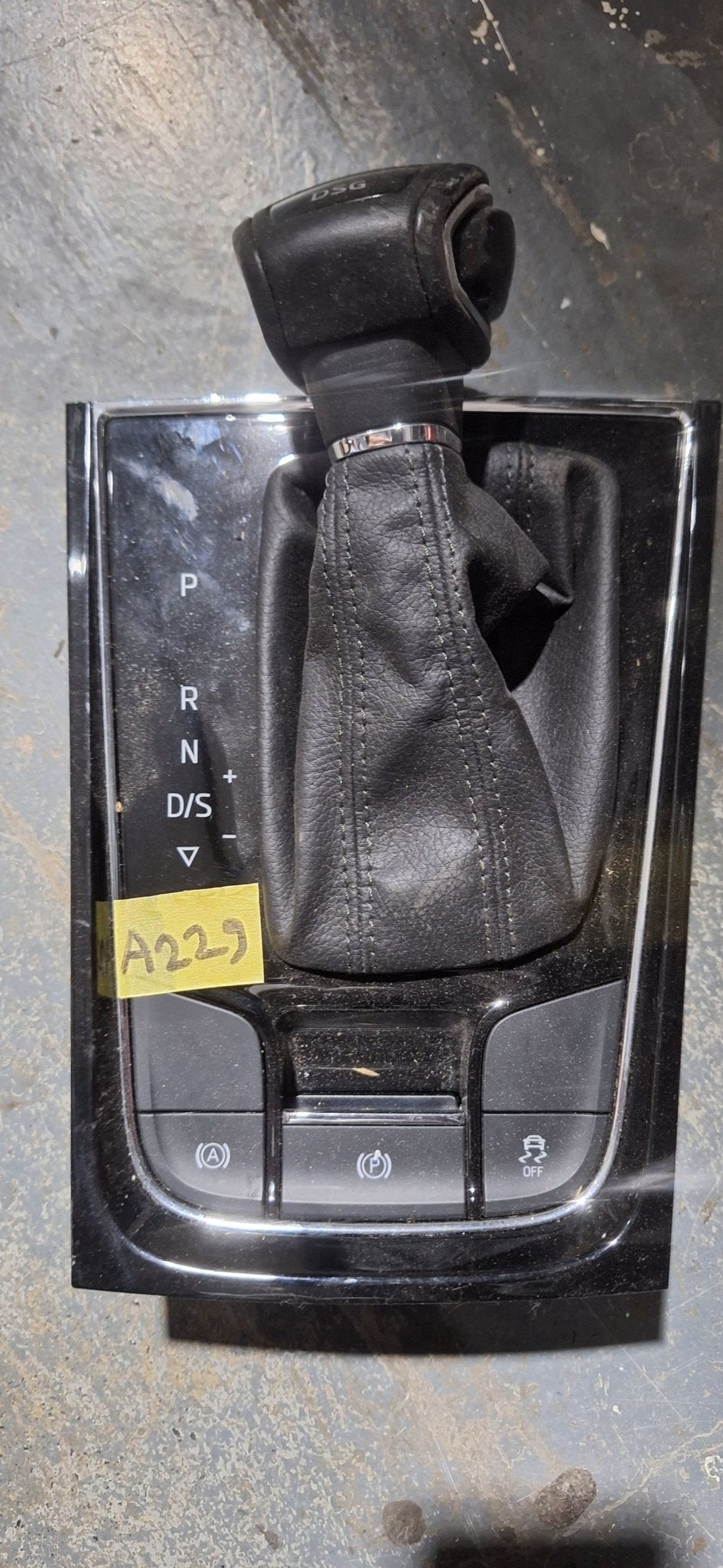 Originele VW / Skoda DSG Automaat Pook + Omlijsting & Knoppe, Gebruikt, -, -, Ophalen of Verzenden