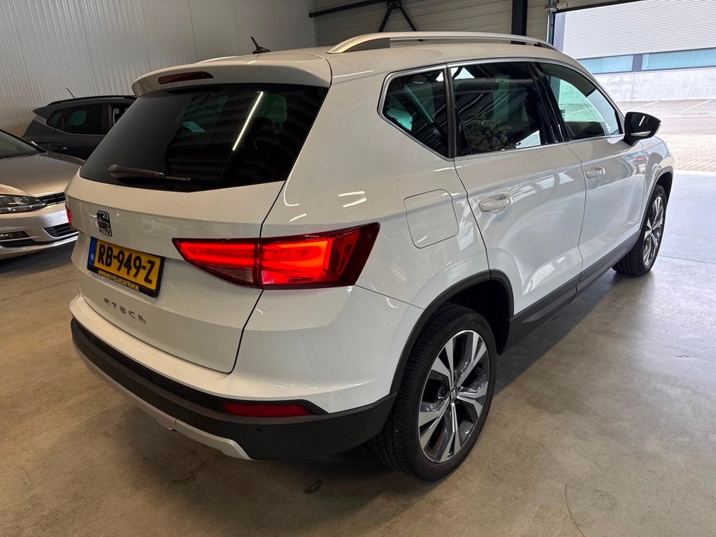 Seat Ateca 1.4 EcoTSI Xcellence automaat led camera, Auto's, Dealer onderhouden, Gebruikt, 4 cilinders, 150 pk