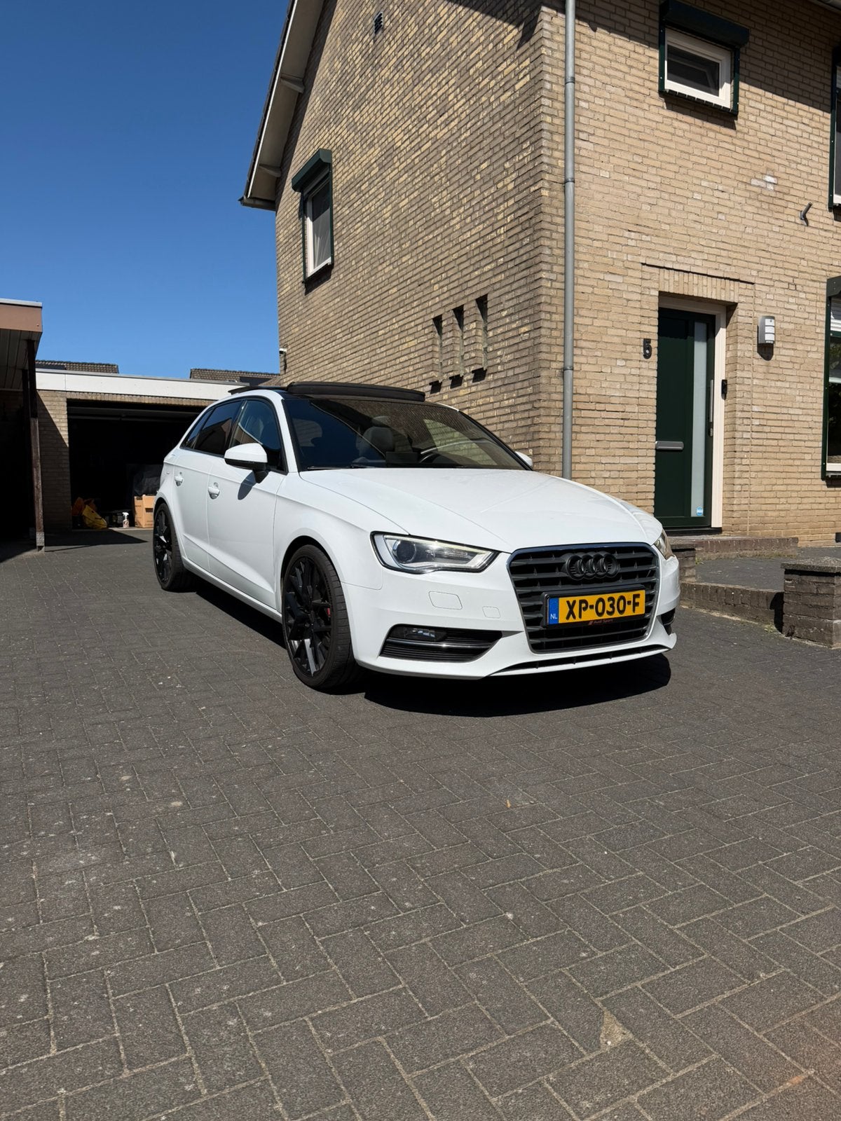 Audi A3 Sportback 1.4 TFSI | Pano | Nieuwe zuigers!, Auto's, Audi, Voorwielaandrijving, Zwart, 4 cilinders, Wit