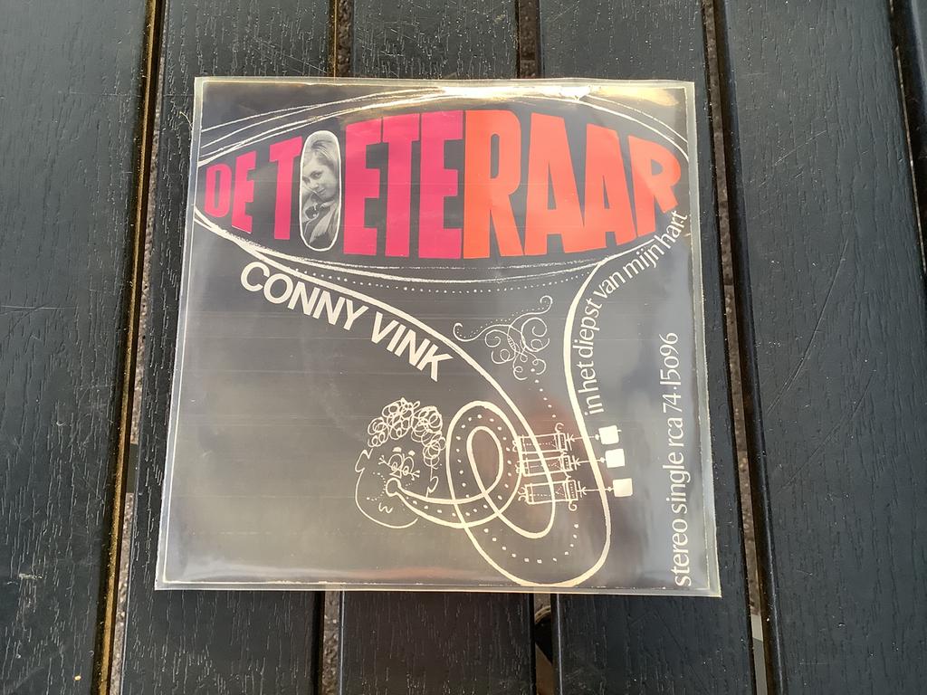Conny Vink.    Vinyl single.    De Toeteraar, Cd's en Dvd's, Ophalen of Verzenden, Overige formaten