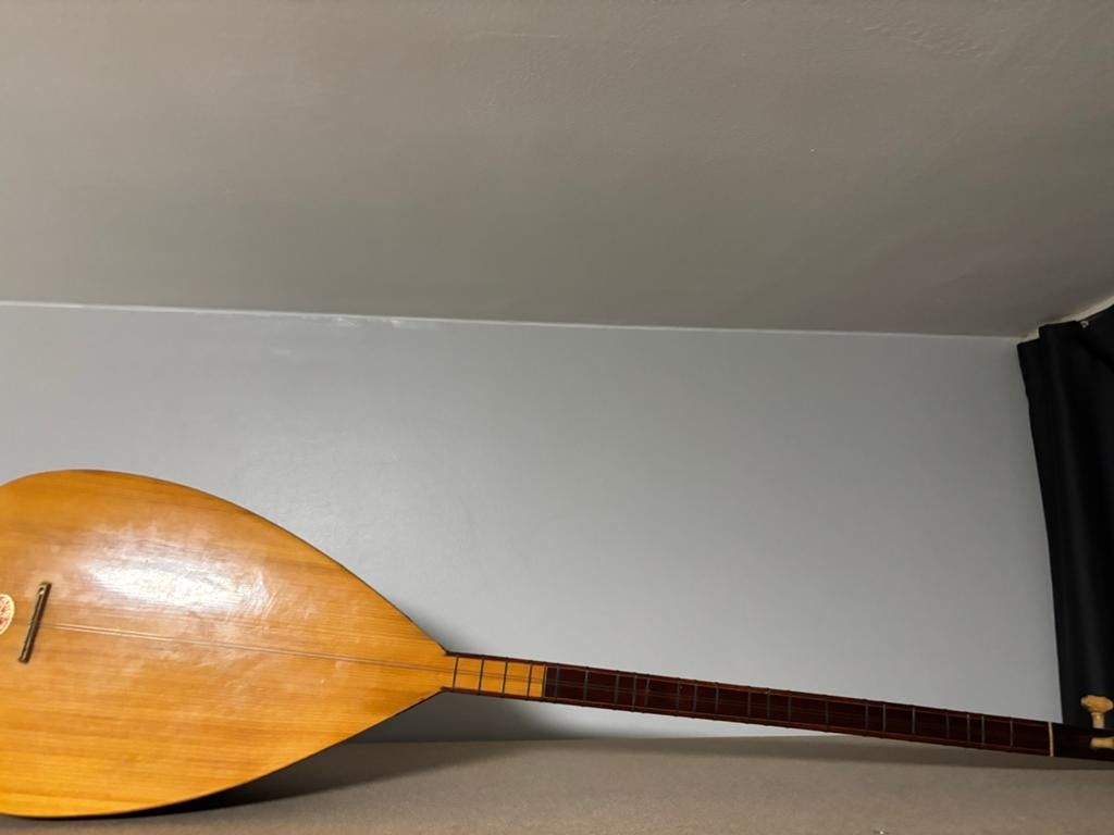 Turkse Saz - Traditioneel Snaarinstrument, Ophalen, Gebruikt, Luit, Saz of Bouzouki