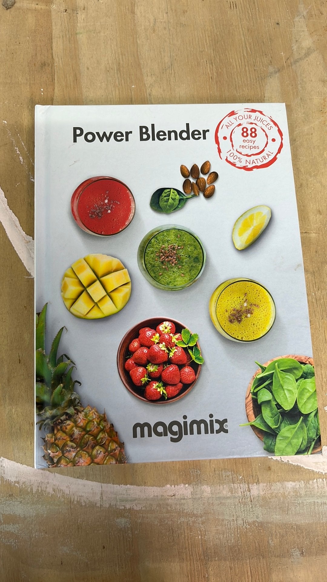 Magimix Power Blender receptenboek - 88 recepten, Boeken, Ophalen of Verzenden, Zo goed als nieuw, Dieet en Voeding