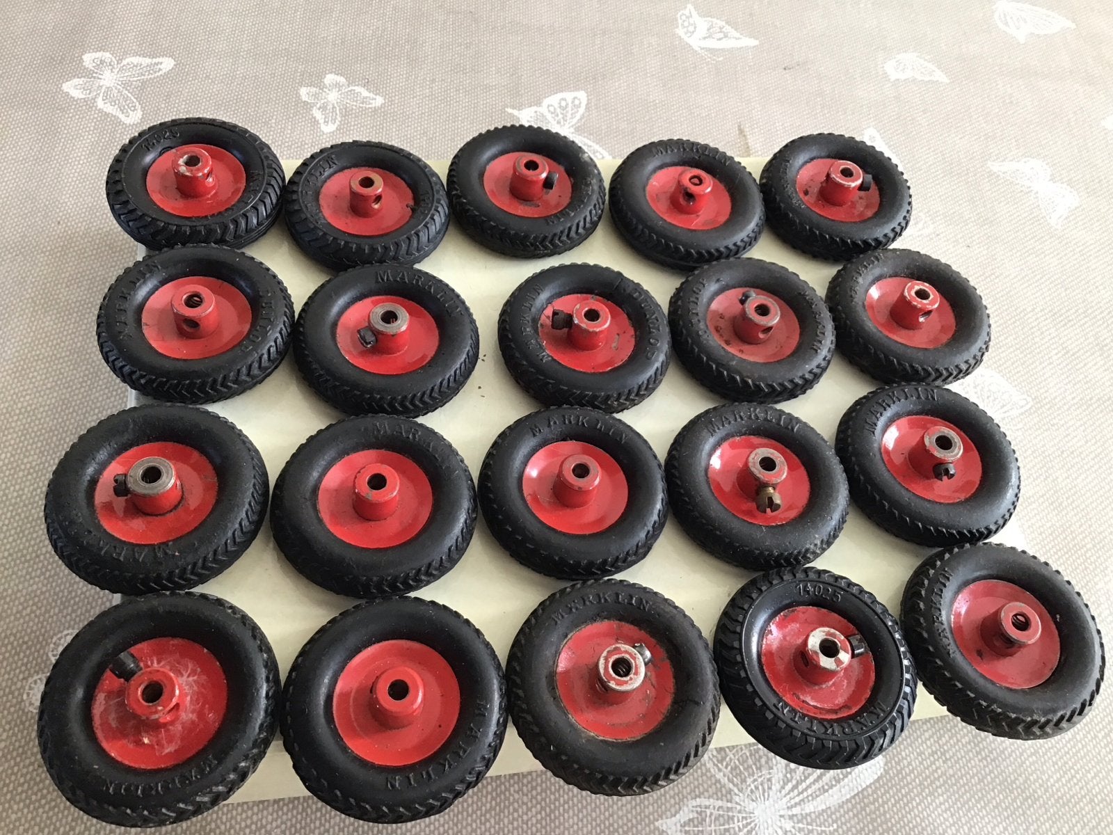 Set van 20 Meccano  Marklin banden met binnenwerk, Ophalen of Verzenden, Gebruikt