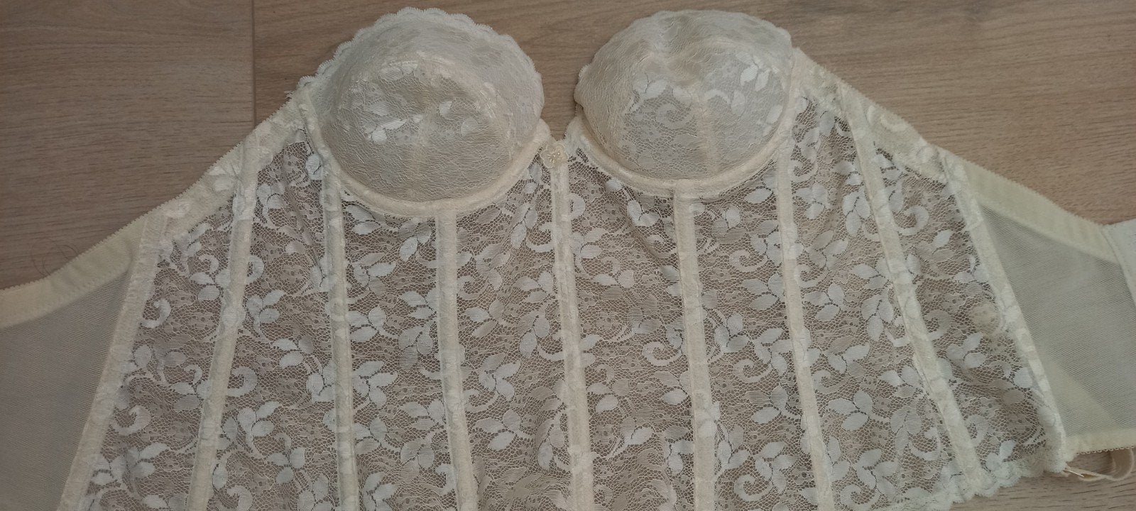 Body of Korset - Crème kant, Carnival, Ophalen of Verzenden, Beige, Body of Korset