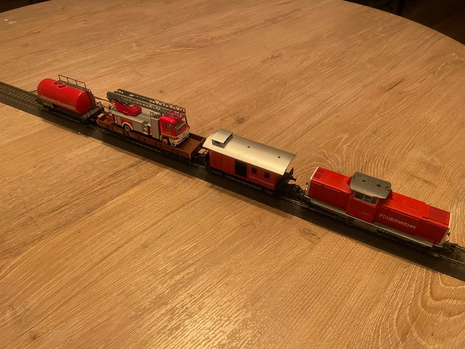 Marklin digitaal brandweer set diesel br 212 uit set 29750, Wisselstroom, Treinset, Ophalen of Verzenden, Zo goed als nieuw