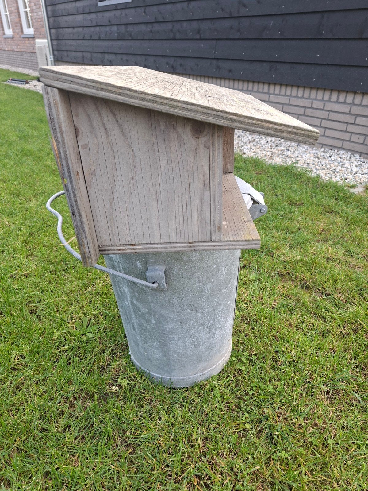 Gekeurde vogelhuisje. Gratis, Tuin en Terras, Ophalen, Gebruikt