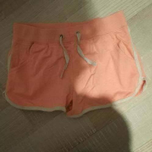 140 korte broek, Kinderen en Baby's, Kinderkleding | Maat 140, Verzenden, Zo goed als nieuw, Meisje, Broek