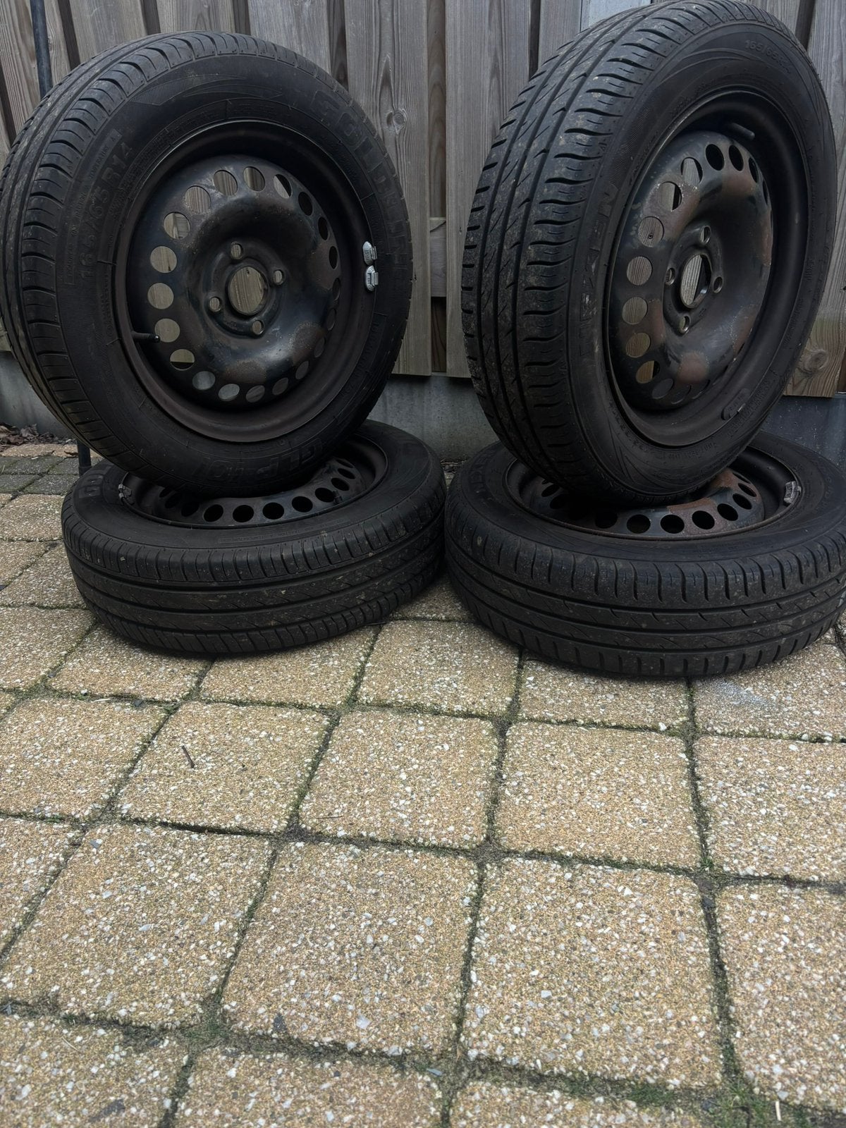 Zomerbanden op stalen velg 165/65/R14 met TPMS (Opel Karl), Ophalen