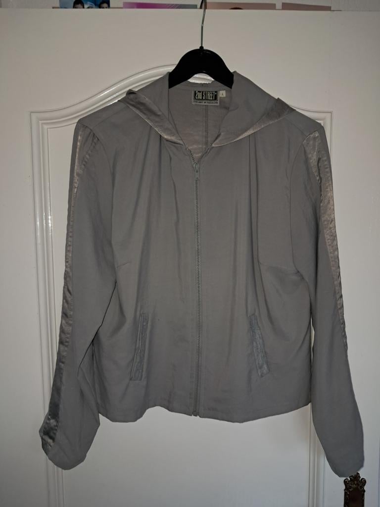 2ndstreet dames vest maat L, Ophalen of Verzenden, Zo goed als nieuw, Maat 38/40 (M)