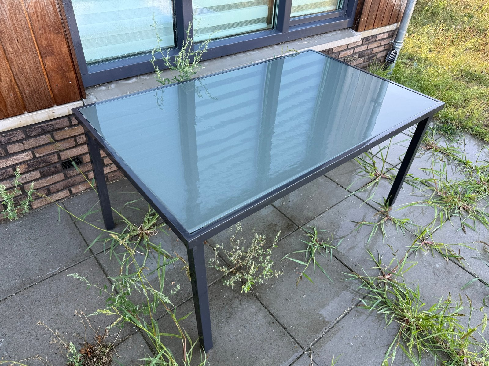 BAZEL tafel van GAMMA met gehard glas en stalen poten, Ophalen, Zo goed als nieuw, Rechthoekig, Metaal