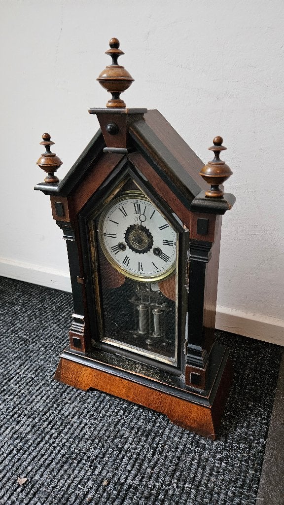 Antieke Junghans klok, Ophalen