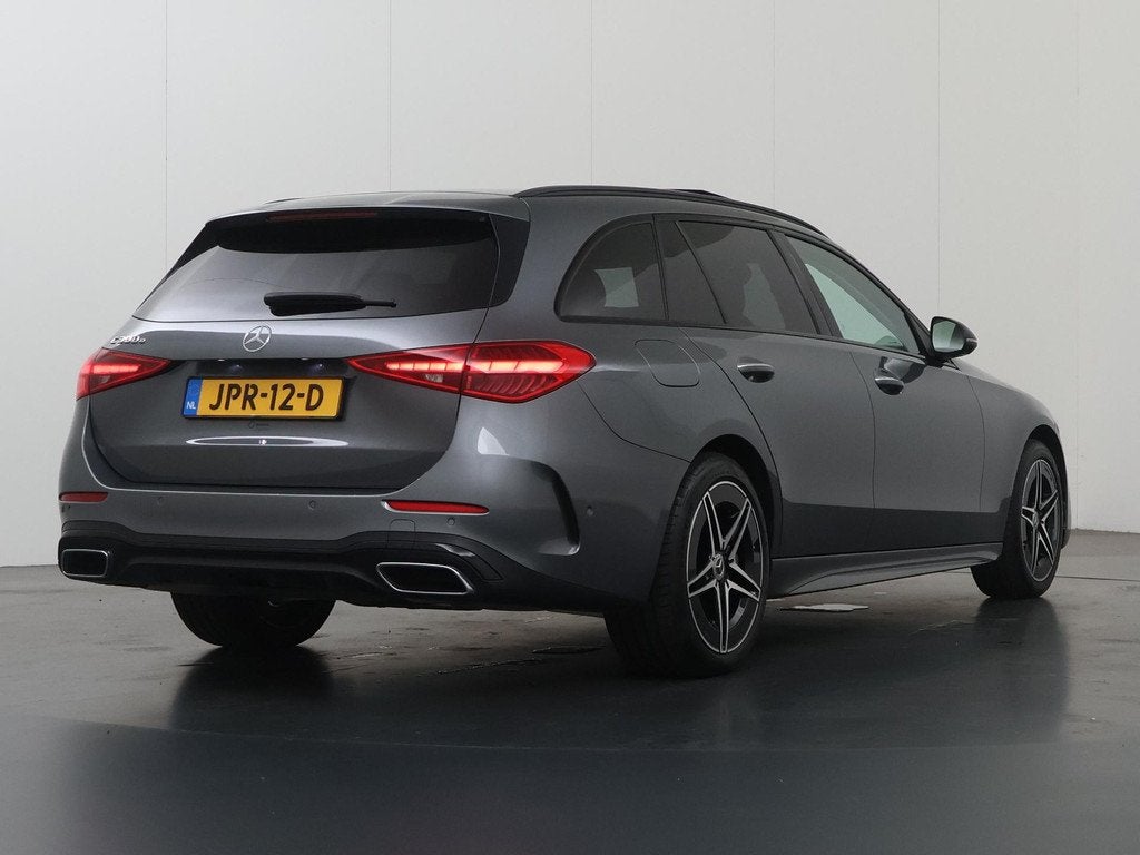 Mercedes-Benz C-klasse Estate 300 e AMG Line | Night | Trekh, Auto's, Mercedes-Benz, Achterwielaandrijving, 4 cilinders, Plug-in hybride