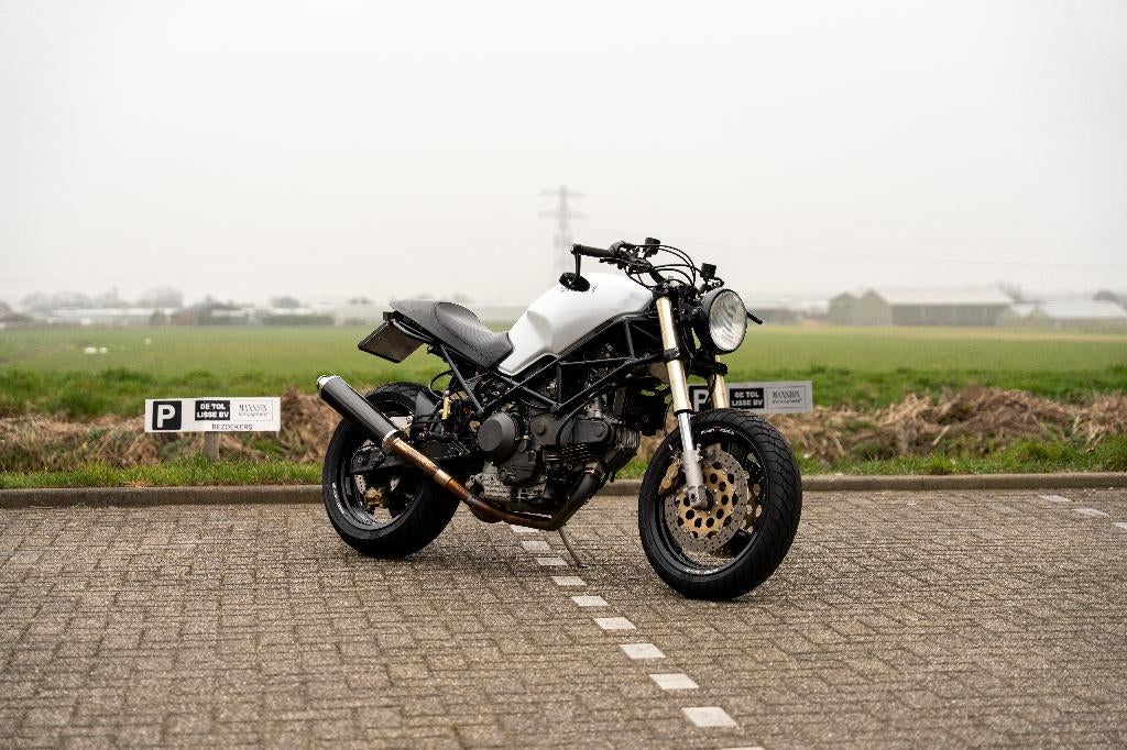 UNIEKE ducati 900 monster, Motoren, Motoren | Ducati, Particulier, Naked bike, meer dan 35 kW, 2 cilinders, Motorrijbewijs A, Handgeschakeld