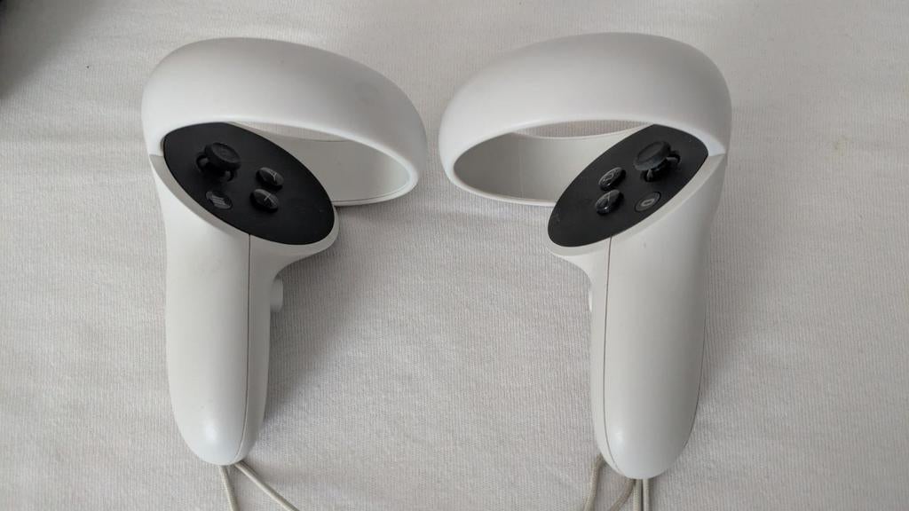Oculus Quest 2 met controllers, Ophalen, Gebruikt