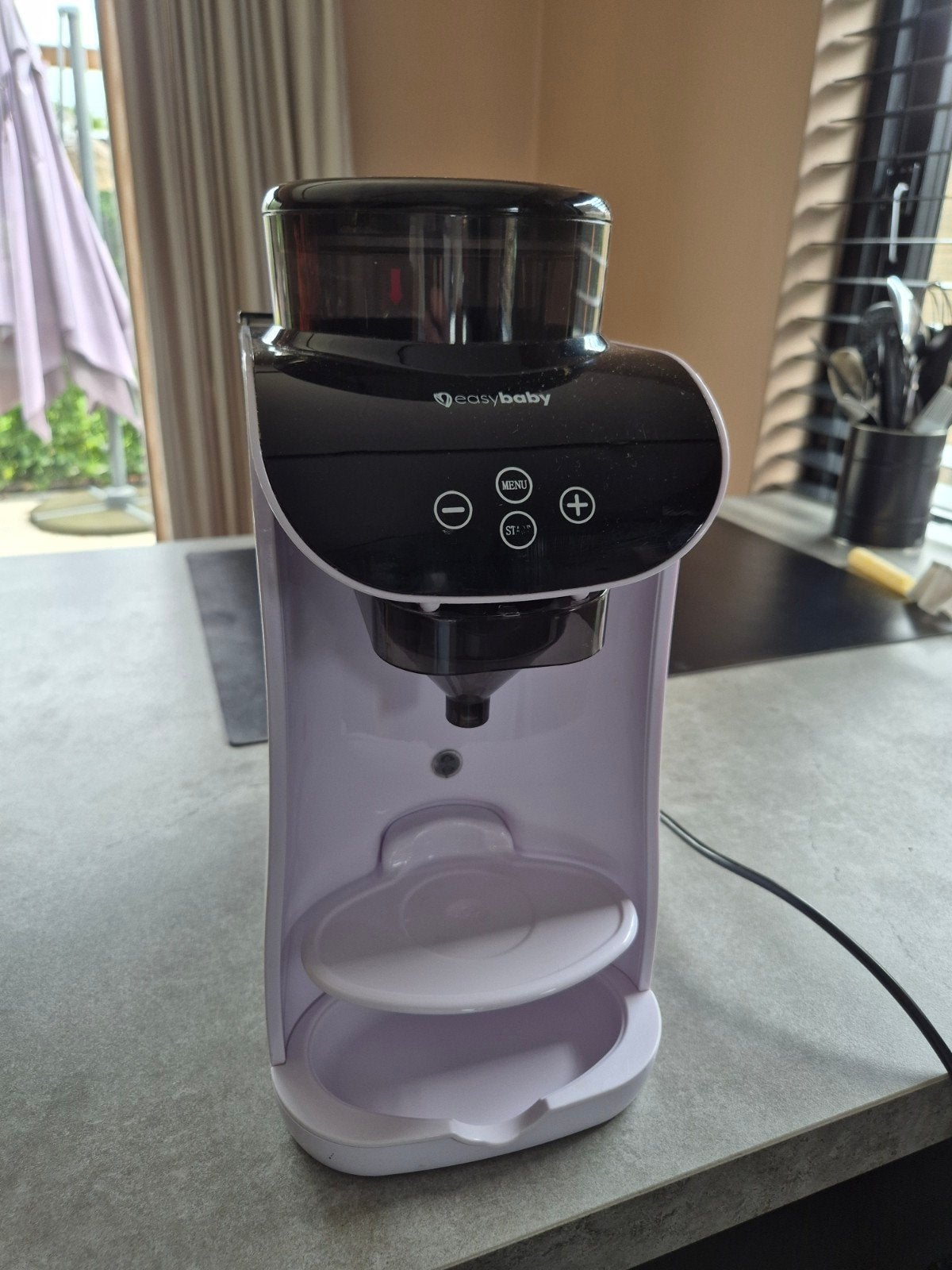 Easybaby Milk Maker - Smart Baby Formula Maker, Automatisch, Ophalen of Verzenden, Zo goed als nieuw, Flessenmaker