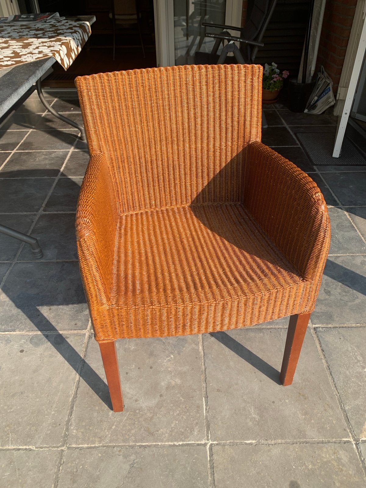 Twee kwalitatieve gevlochten eetkamerstoelen, Ophalen, Gebruikt, Twee, Bruin