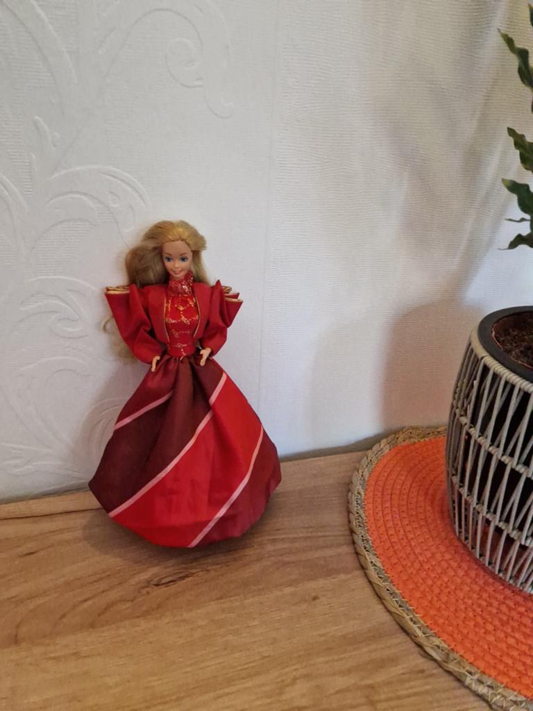 Barbie puppen von mattel, Verzamelen, Poppen, Ophalen of Verzenden, Gebruikt