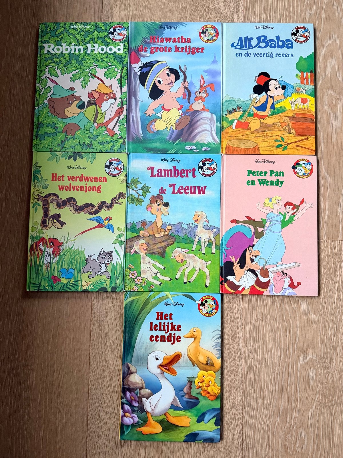 Disney Boeken Collectie - 13 Sprookjes en Verhalen, Boeken, Ophalen of Verzenden, Zo goed als nieuw, Sprookjes