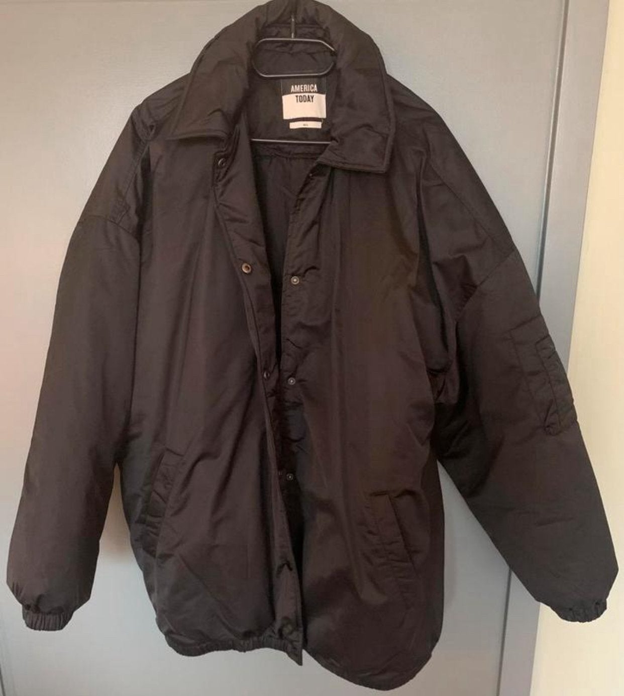 Nieuw! Zwarte America Today herfst/winterjas maat M/L, Ophalen of Verzenden, Nieuw, Zwart