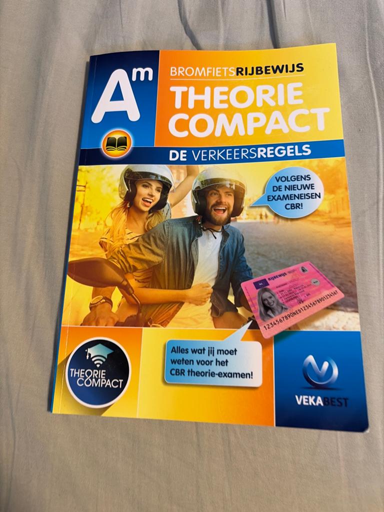 Bromfiets theorieboek Compact 2026, Boeken, Ophalen of Verzenden, Zo goed als nieuw, Overige niveaus, Nederlands