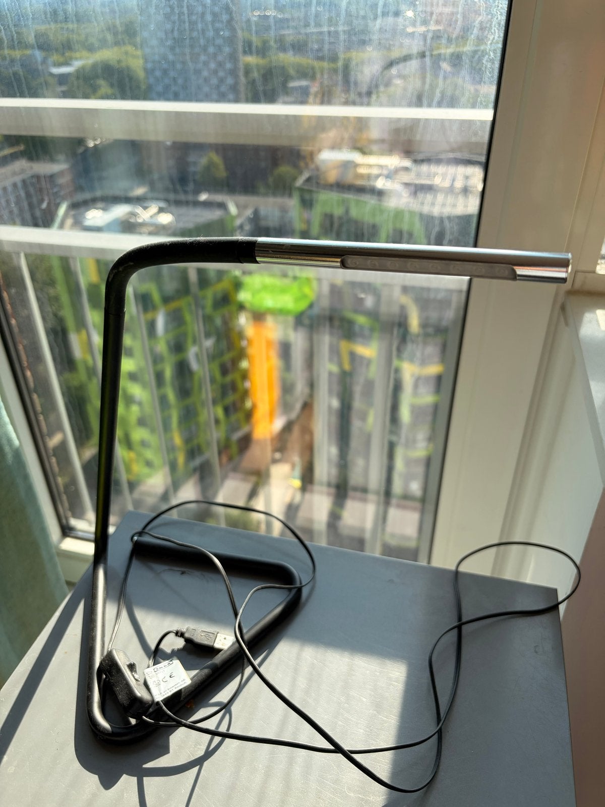 IKEA Hårte LED Bureaulamp - Zwart/Zilver, USB-voeding, Ophalen, Bureaulamp, LED verlichting, Overige fittingen