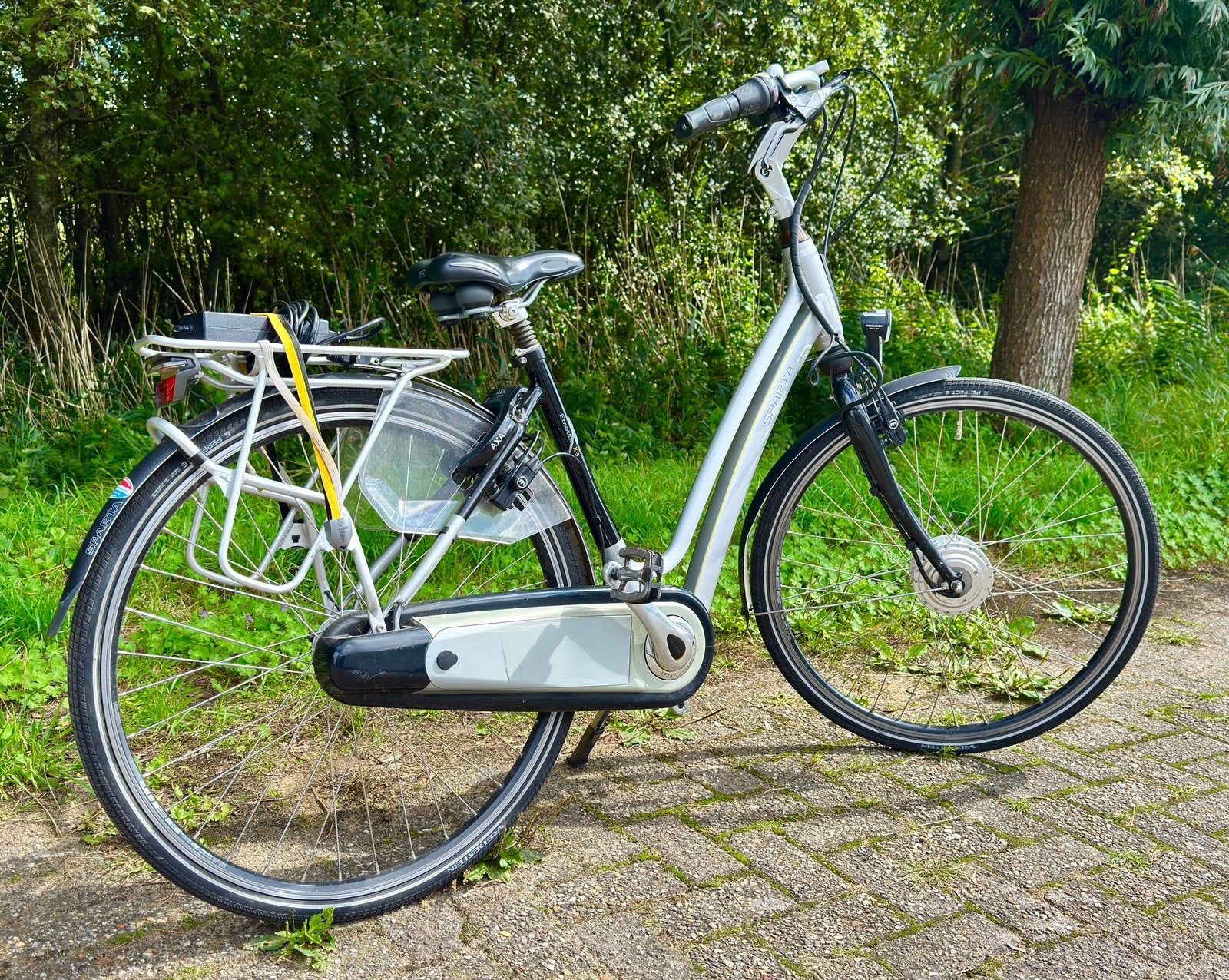 Nette elektrische Sparta damesfiets - Frame 50 cm, Fietsen en Brommers, Elektrische fietsen, 47 tot 51 cm, Ophalen, Zo goed als nieuw