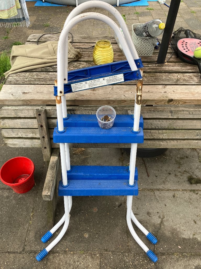 Zwembad trap, Tuin en Terras, Ophalen, Zo goed als nieuw, Ladder