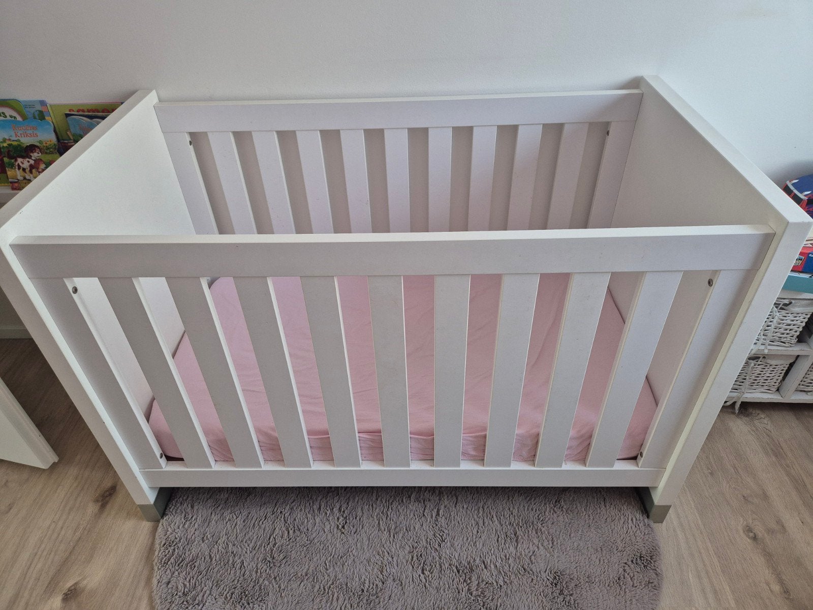 ledikant, baby bed met matras, Kinderen en Baby's, Ophalen, Zo goed als nieuw, Jongetje of Meisje