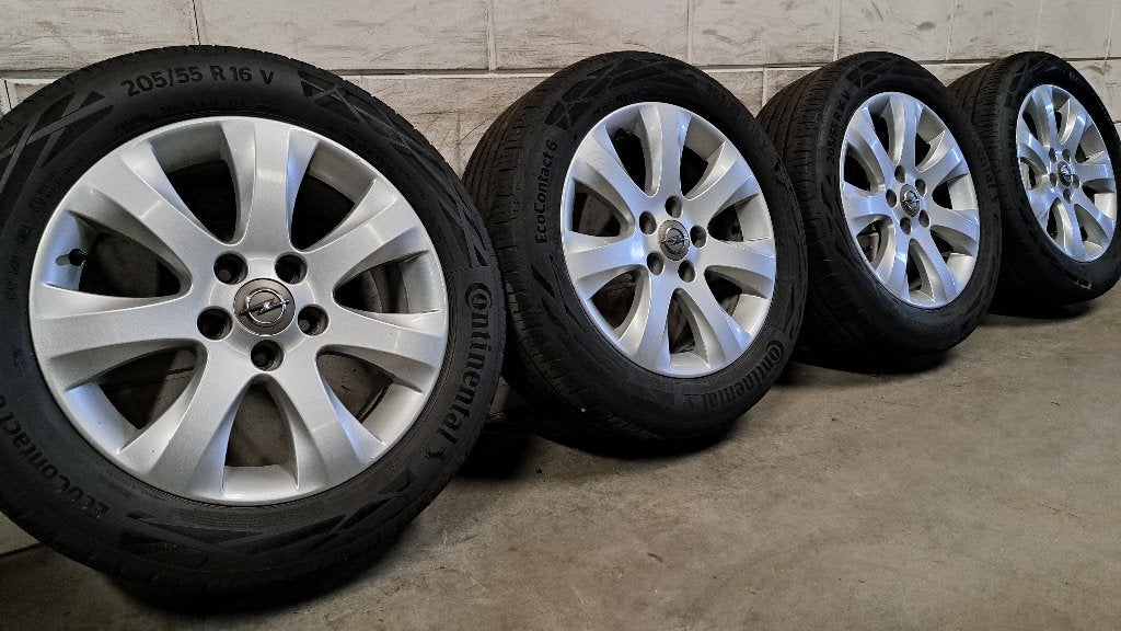 Lichtmetalen velgen Meriva Astra H Vectra Saab 9-3 205/55/16, Auto-onderdelen, Banden en Velgen, Gebruikt, 16 inch, Banden en Velgen